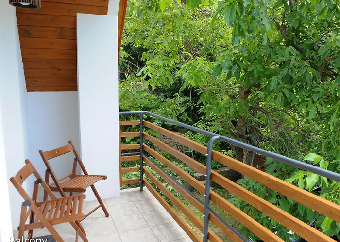 Quiet, Green, Relaxing Place - 3 Bedroom Villa