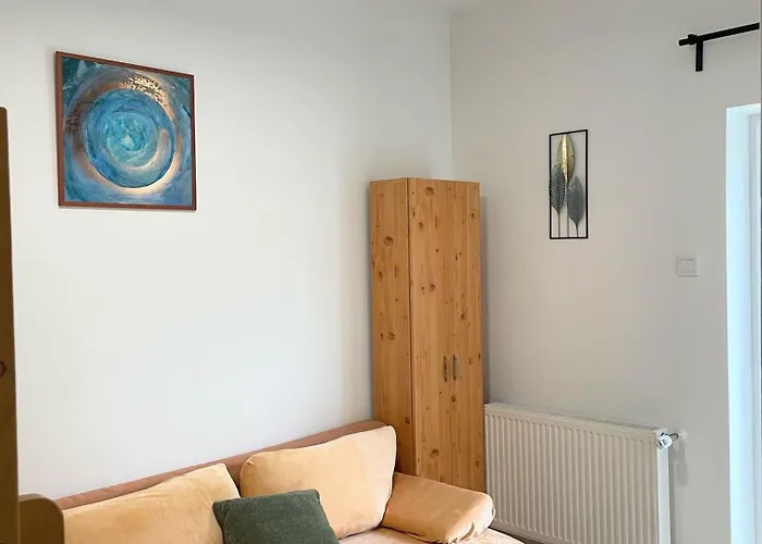 Willa Quiet, Green, Relaxing Place - 3 Bedroom *